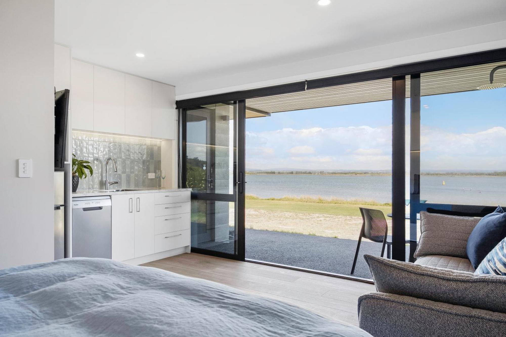 Pukehina Estuary Sunset Views Townhouse & Studio מראה חיצוני תמונה